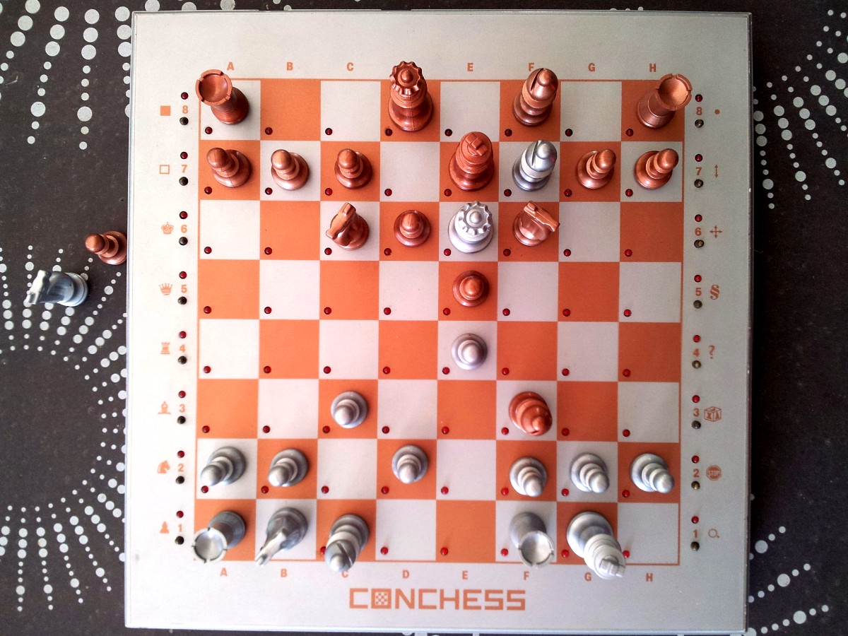 TOP 1 CHESS Board Electronic Chess Games, Talking Coach Electronic Chess  Board with Multi-Level Skills, Best Electronic Chess Set for Players of All  Levels Ages Kids and Adults 